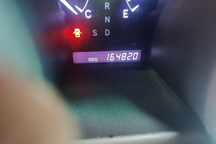 Used Toyota Highlander 2013 2.7L Two-Wheel Drive 7-Seater Zijin Edition Odometer Close Up