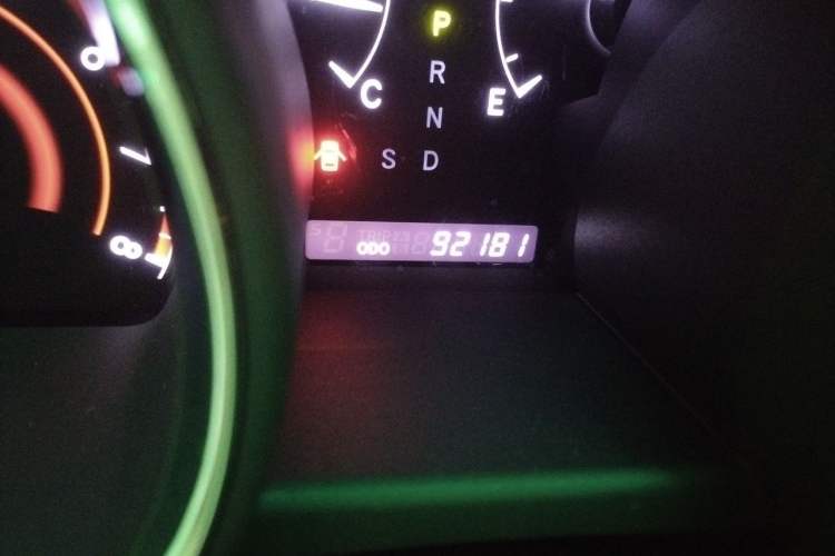 Used Toyota Highlander 2013 2.7L Two-Wheel Drive 7-Seater Zijin Edition Odometer Close Up