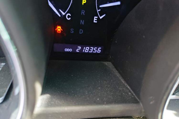 Used Toyota Highlander 2013 2.7L Two-Wheel Drive 7-Seater Zijin Edition Odometer Close Up