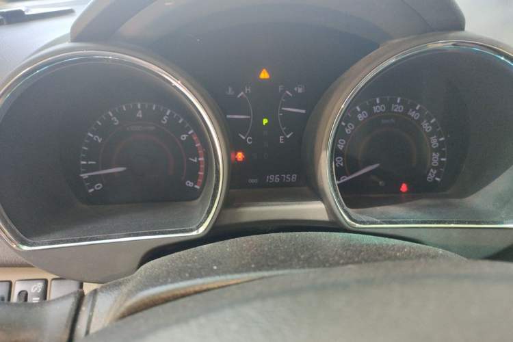 Used Toyota Highlander 2013 2.7L Two-Wheel Drive 7-Seater Zijin Edition Odometer Close Up