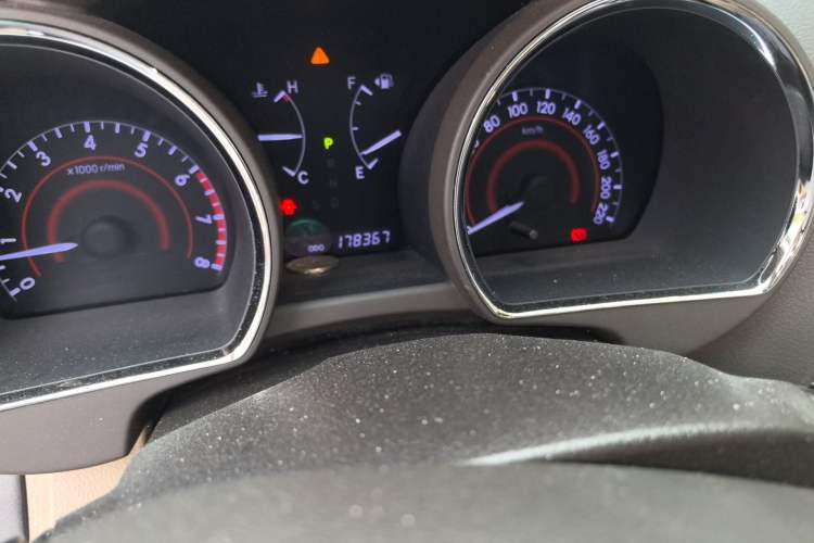 Used Toyota Highlander 2013 2.7L Two-Wheel Drive 7-Seater Zijin Edition Odometer Close Up