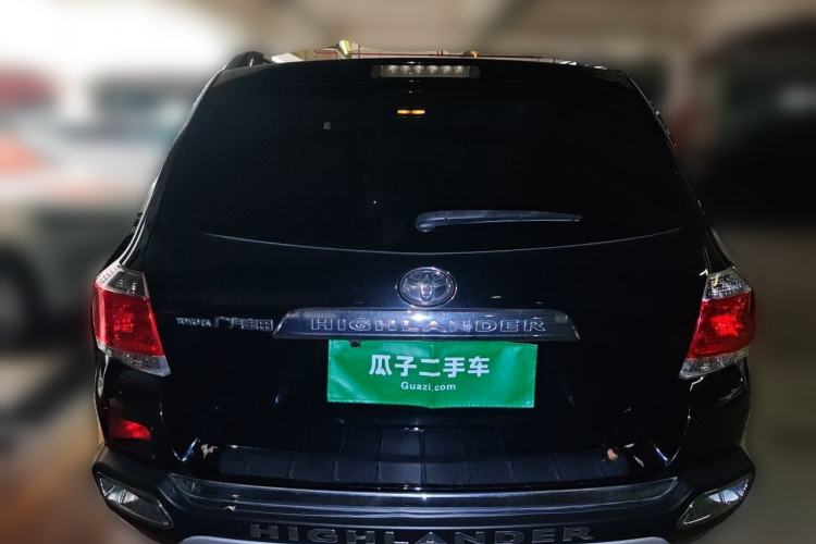 Used Toyota Highlander 2013 2.7L Two-Wheel Drive 5-Seater Purple Gold Edition Rear