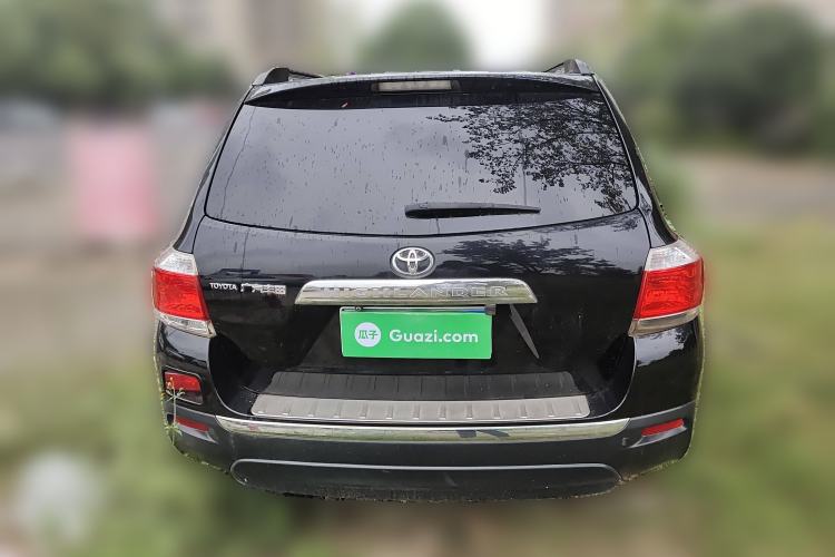 Used Toyota Highlander 2013 2.7L Two-Wheel Drive 5-Seater Purple Gold Edition Rear