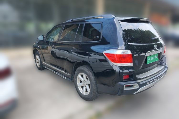 Used Toyota Highlander 2013 2.7L Two-Wheel Drive 5-Seater Purple Gold Edition Rear Left 45 Deg