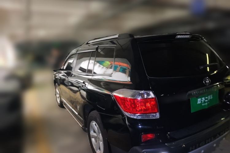 Used Toyota Highlander 2013 2.7L Two-Wheel Drive 5-Seater Purple Gold Edition Rear Left 45 Deg