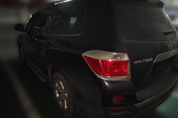 Used Toyota Highlander 2013 2.7L Two-Wheel Drive 5-Seater Purple Gold Edition Rear Left 45 Deg