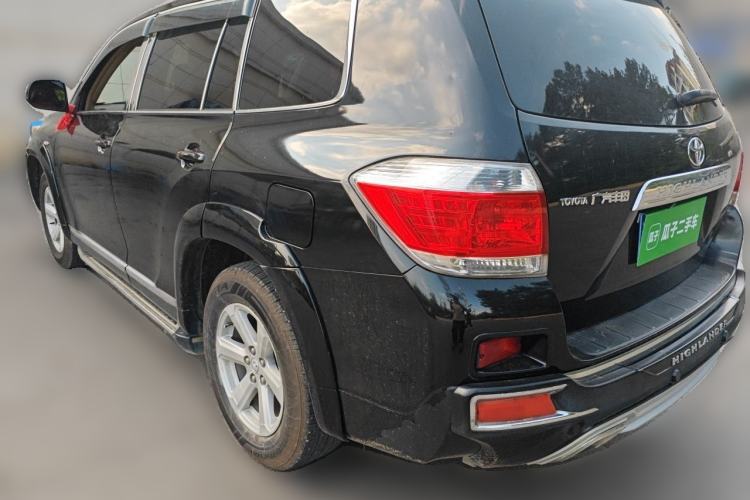 Used Toyota Highlander 2013 2.7L Two-Wheel Drive 5-Seater Purple Gold Edition Rear Left 45 Deg