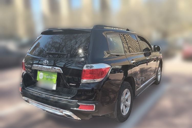 Used Toyota Highlander 2013 2.7L Two-Wheel Drive 5-Seater Purple Gold Edition Rear Right 45 Deg