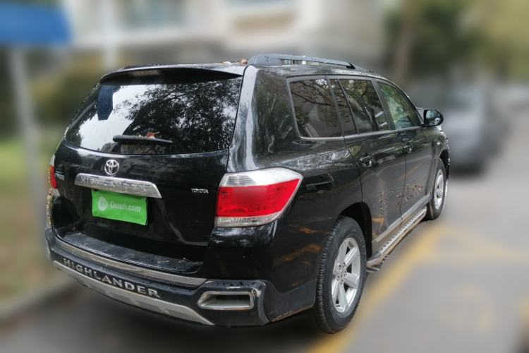 Used Toyota Highlander 2013 2.7L Two-Wheel Drive 5-Seater Purple Gold Edition Rear Right 45 Deg