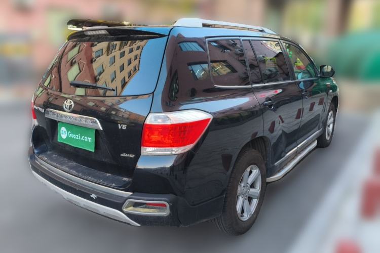 Used Toyota Highlander 2013 2.7L Two-Wheel Drive 5-Seater Purple Gold Edition Rear Right 45 Deg