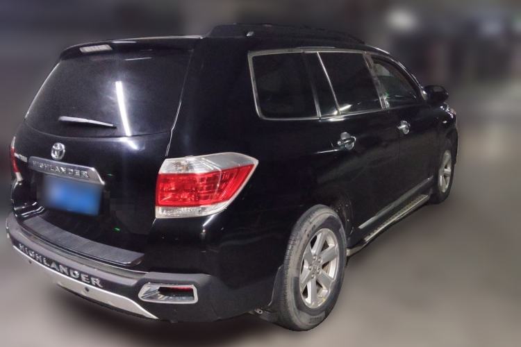 Used Toyota Highlander 2013 2.7L Two-Wheel Drive 5-Seater Purple Gold Edition Rear Right 45 Deg