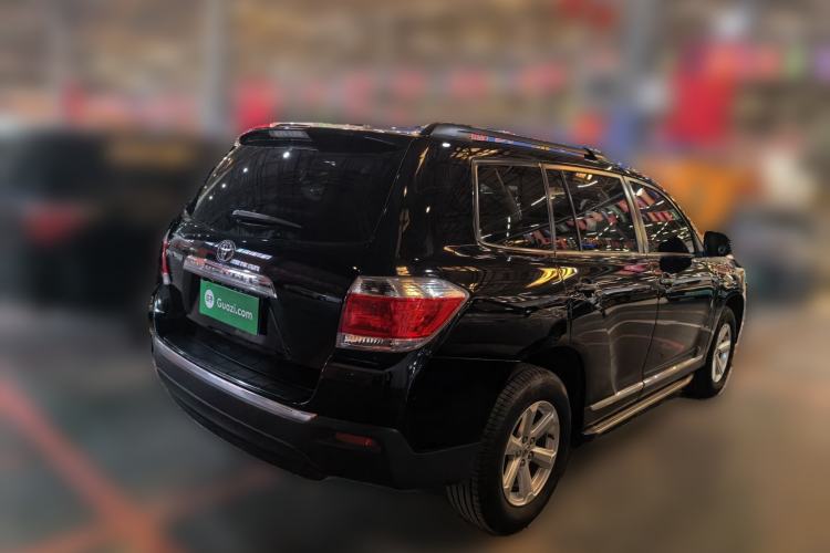 Used Toyota Highlander 2013 2.7L Two-Wheel Drive 5-Seater Purple Gold Edition Rear Right 45 Deg