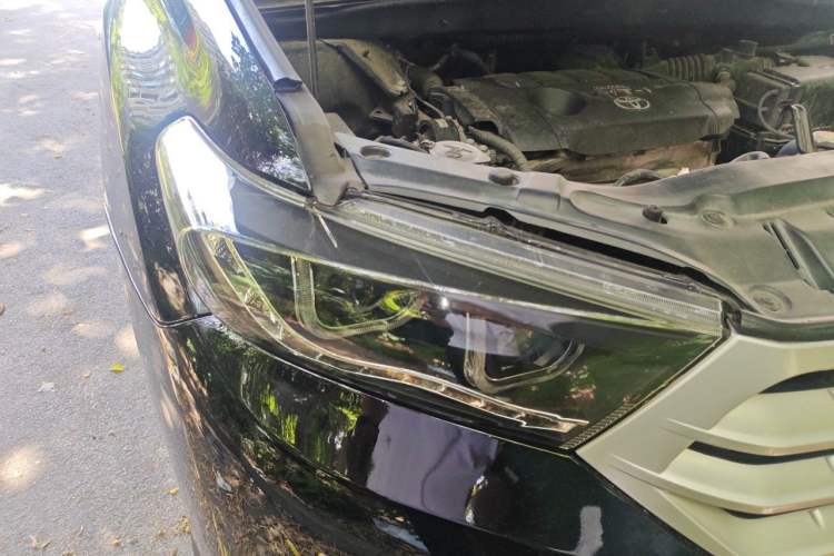 Used Toyota Highlander 2013 2.7L Two-Wheel Drive 7-Seater Zijin Edition Right Front Headlight