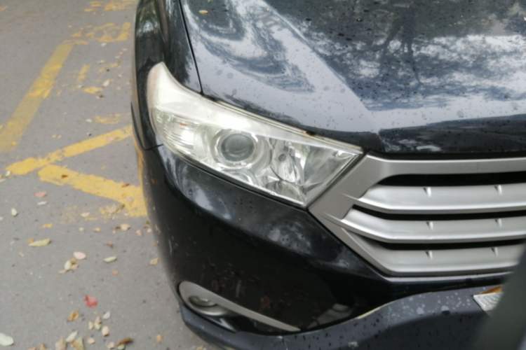 Used Toyota Highlander 2013 2.7L Two-Wheel Drive 5-Seater Purple Gold Edition Right Front Headlight