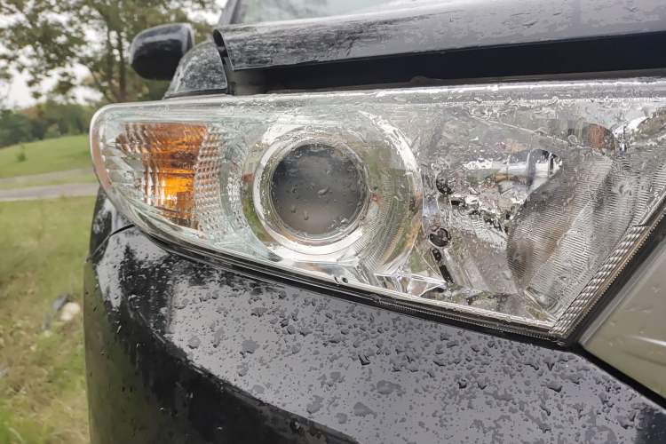 Used Toyota Highlander 2013 2.7L Two-Wheel Drive 5-Seater Purple Gold Edition Right Front Headlight