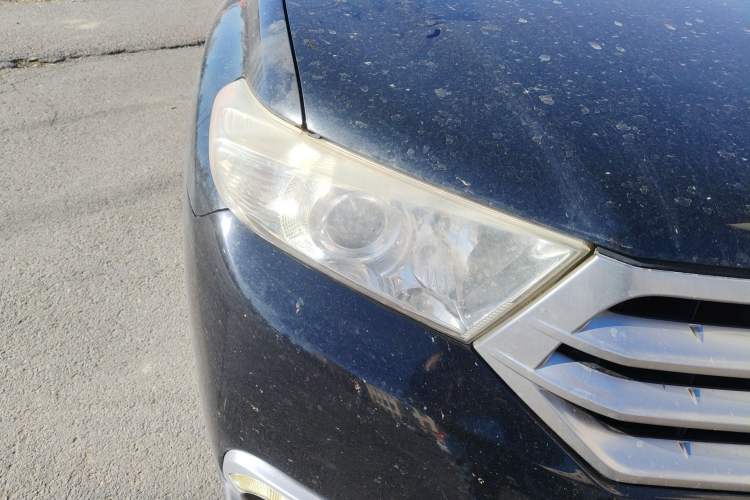 Used Toyota Highlander 2013 2.7L Two-Wheel Drive 7-Seater Zijin Edition Right Front Headlight