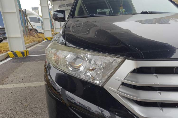 Used Toyota Highlander 2013 2.7L Two-Wheel Drive 7-Seater Zijin Edition Right Front Headlight