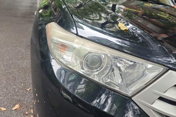 Used Toyota Highlander 2013 2.7L Two-Wheel Drive 5-Seater Purple Gold Edition Right Front Headlight