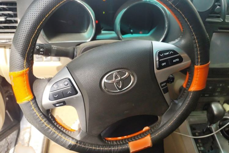 Used Toyota Highlander 2013 2.7L Two-Wheel Drive 7-Seater Zijin Edition Steering Wheel