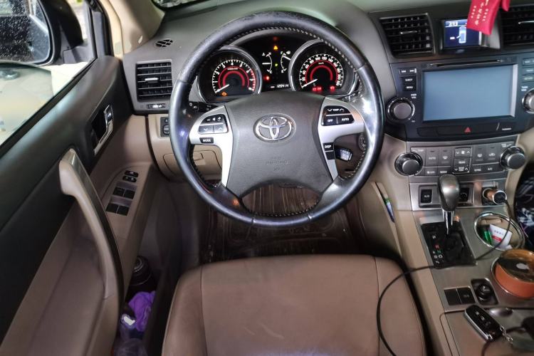 Used Toyota Highlander 2013 2.7L Two-Wheel Drive 7-Seater Zijin Edition Steering Wheel