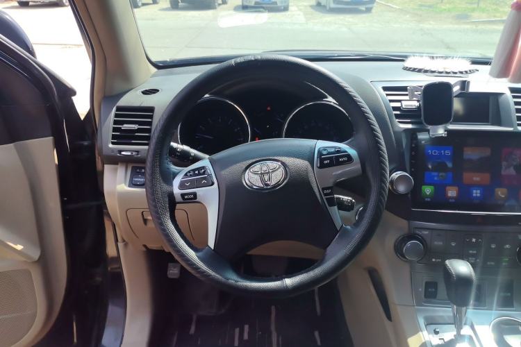 Used Toyota Highlander 2013 2.7L Two-Wheel Drive 7-Seater Zijin Edition Steering Wheel