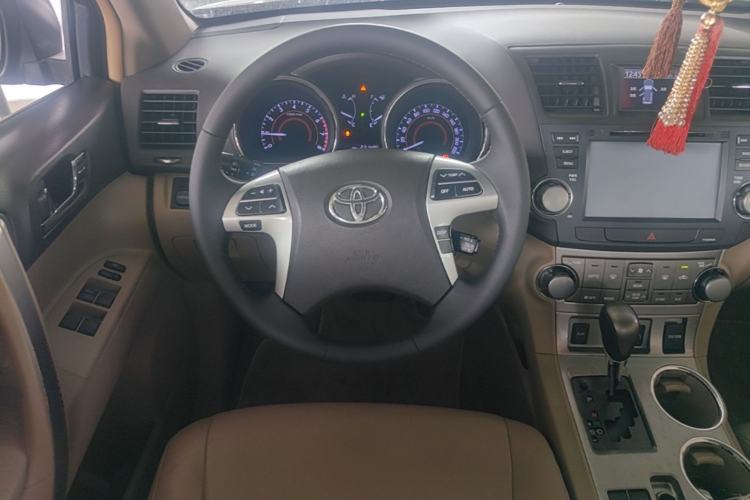 Used Toyota Highlander 2013 2.7L Two-Wheel Drive 7-Seater Zijin Edition Steering Wheel
