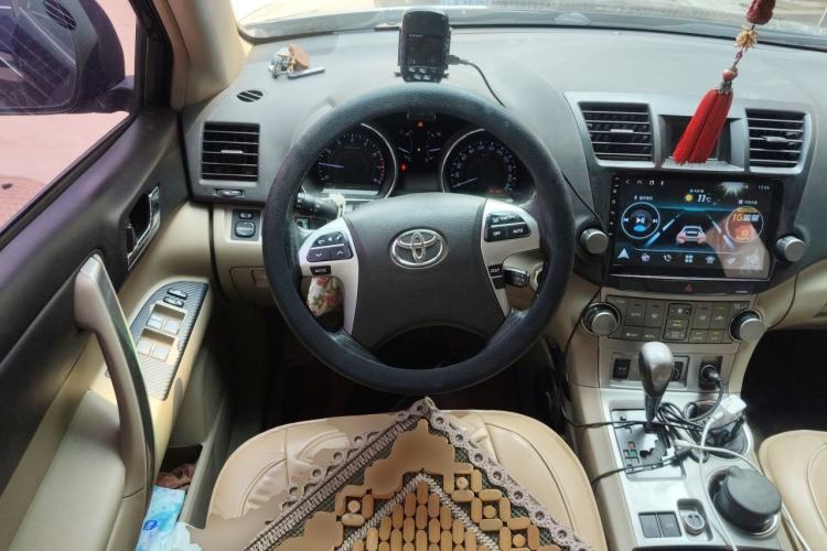 Used Toyota Highlander 2013 2.7L Two-Wheel Drive 7-Seater Zijin Edition Steering Wheel
