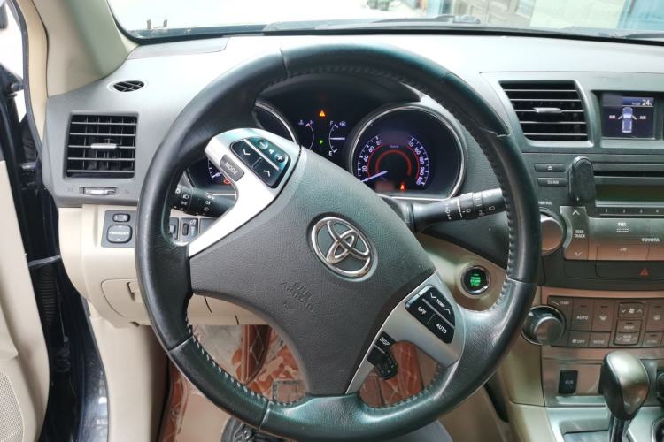 Used Toyota Highlander 2013 2.7L Two-Wheel Drive 7-Seater Zijin Edition Steering Wheel