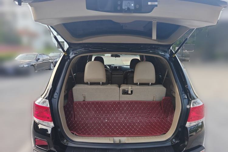 Used Toyota Highlander 2013 2.7L Two-Wheel Drive 7-Seater Zijin Edition Trunk