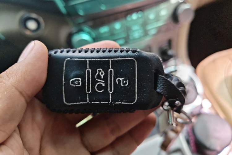 Used Toyota Highlander 2013 2.7L Two-Wheel Drive 7-Seater Zijin Edition Vehicle Key