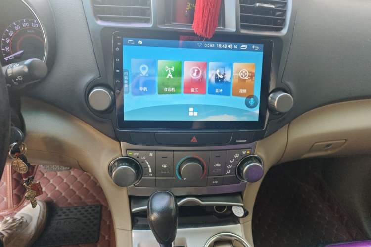 Used Toyota Highlander 2013 2.7L Two-Wheel Drive 5-Seater Purple Gold Edition Audio And AC Panel