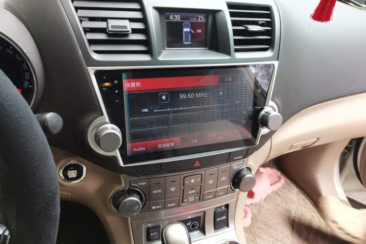 Used Toyota Highlander 2013 2.7L 2WD 7-Seater Explorer Edition Audio And AC Panel