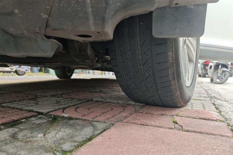 Used Toyota Highlander 2013 2.7L 2WD 7-Seater Explorer Edition Chassis Front Left