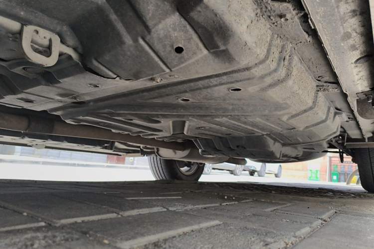 Used Toyota Highlander 2013 2.7L Two-Wheel Drive 5-Seater Purple Gold Edition Chassis Front Left