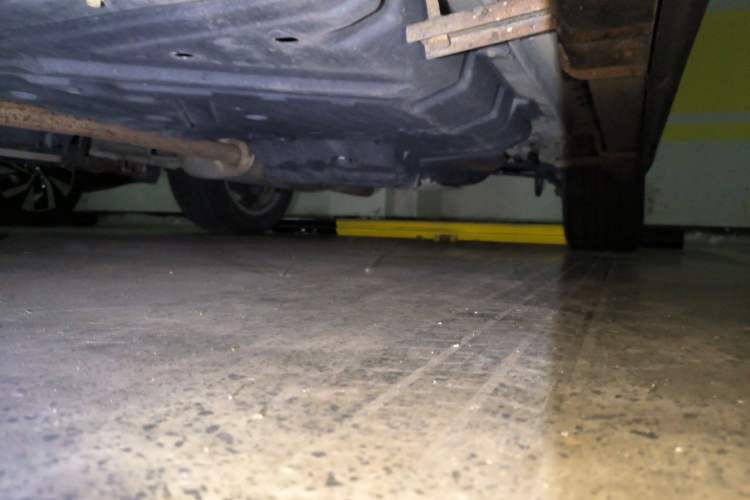 Used Toyota Highlander 2013 2.7L Two-Wheel Drive 7-Seater Zijin Edition Chassis Front Left