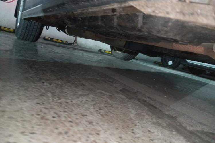 Used Toyota Highlander 2013 2.7L Two-Wheel Drive 5-Seater Purple Gold Edition Chassis Front Right