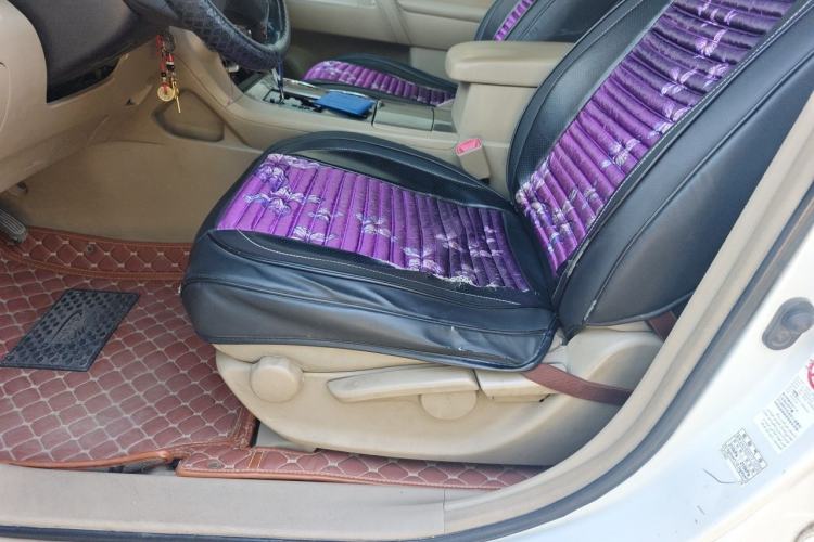 Used Toyota Highlander 2013 2.7L Two-Wheel Drive 5-Seater Purple Gold Edition Driver Seat