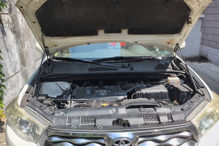 Used Toyota Highlander 2013 2.7L Two-Wheel Drive 7-Seater Zijin Edition Engine Bay