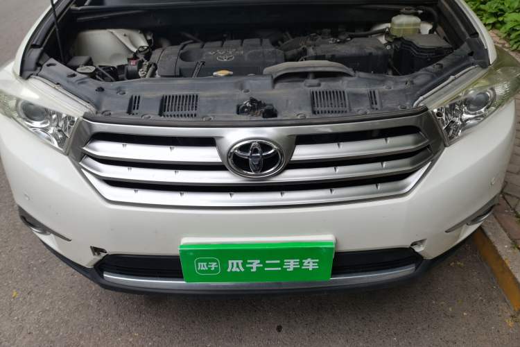 Used Toyota Highlander 2013 2.7L 2WD 7-Seater Explorer Edition Engine Bay