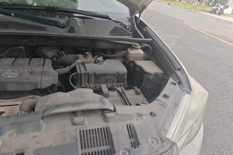 Used Toyota Highlander 2013 2.7L Two-Wheel Drive 5-Seater Purple Gold Edition Engine Bay Left