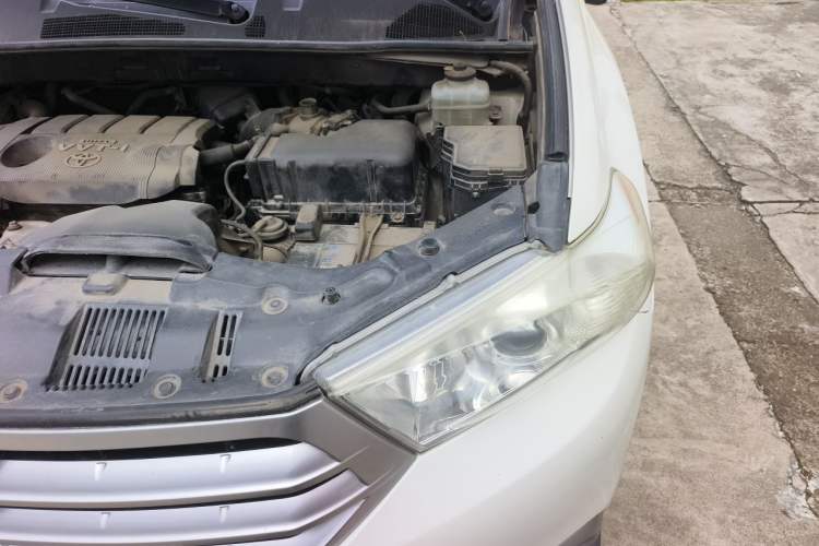 Used Toyota Highlander 2013 2.7L Two-Wheel Drive 5-Seater Purple Gold Edition Engine Bay Left