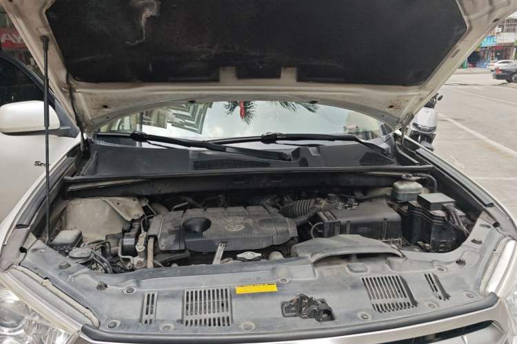 Used Toyota Highlander 2013 2.7L 2WD 7-Seater Explorer Edition Engine Bay