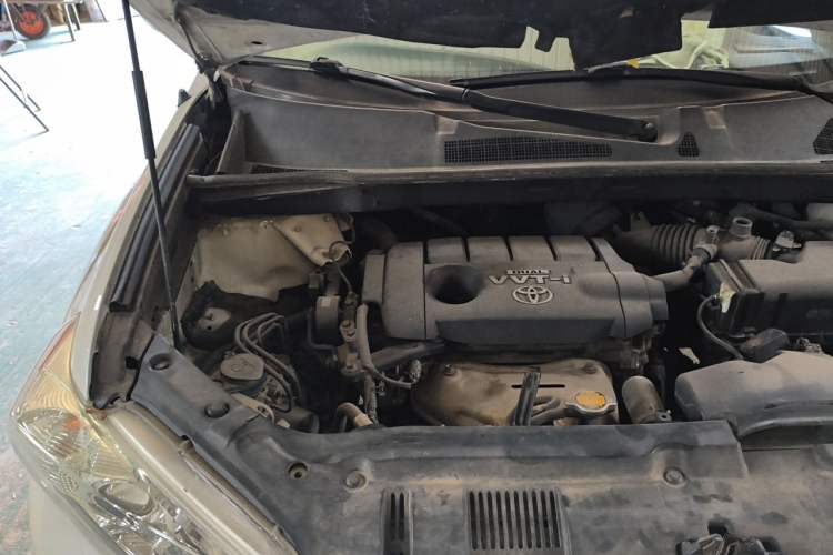 Used Toyota Highlander 2013 2.7L Two-Wheel Drive 5-Seater Purple Gold Edition Engine Bay Right