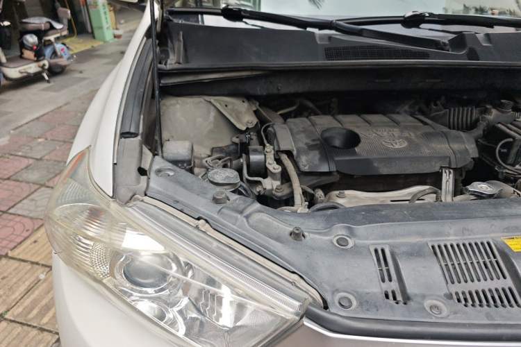 Used Toyota Highlander 2013 2.7L 2WD 7-Seater Explorer Edition Engine Bay Right