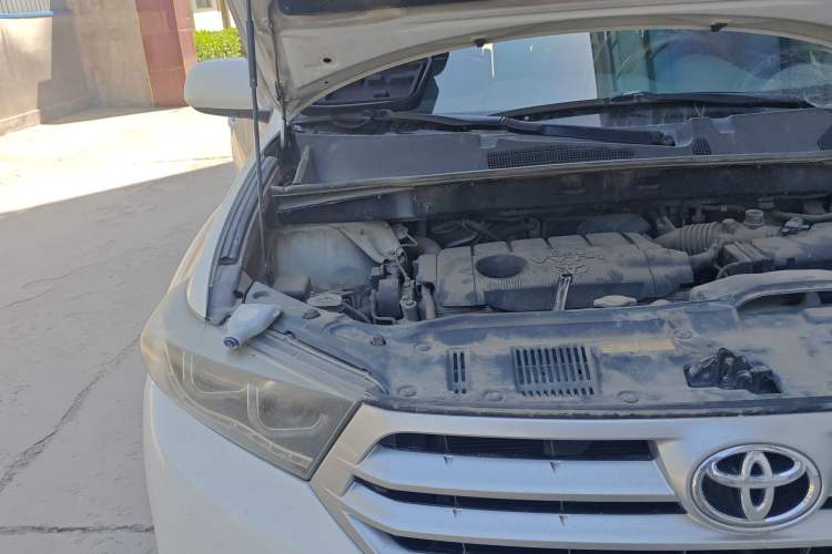 Used Toyota Highlander 2013 2.7L Two-Wheel Drive 7-Seater Zijin Edition Engine Bay Right