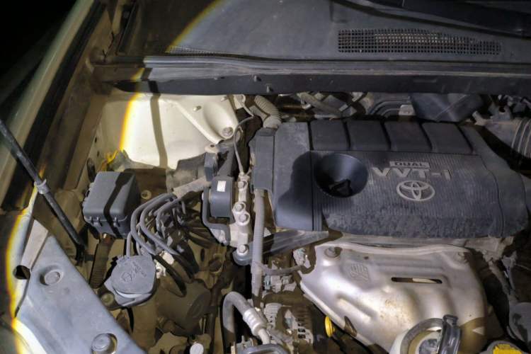 Used Toyota Highlander 2013 2.7L Two-Wheel Drive 7-Seater Zijin Edition Engine Bay Right