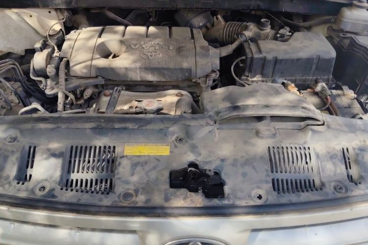 Used Toyota Highlander 2013 2.7L Two-Wheel Drive 5-Seater Purple Gold Edition Engine Bay