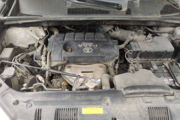 Used Toyota Highlander 2013 2.7L 2WD 7-Seater Explorer Edition Engine Bay