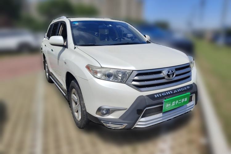 Used Toyota Highlander 2013 2.7L Two-Wheel Drive 5-Seater Purple Gold Edition Front Right 45 Deg