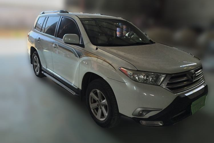 Used Toyota Highlander 2013 2.7L Two-Wheel Drive 5-Seater Purple Gold Edition Front Right 45 Deg